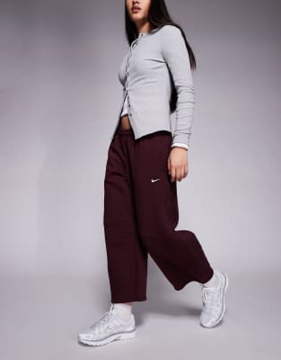 Nike Phoenix barrel leg burgundy 13490₽