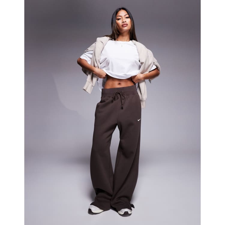 Nike Phoenix Fleece high rise wide leg sweatpants in brown | ASOS
