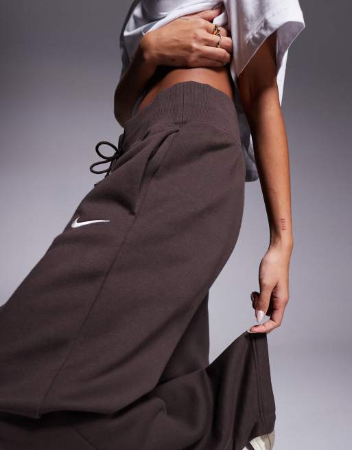 Nike Phoenix Fleece high rise wide leg sweatpants in brown | ASOS