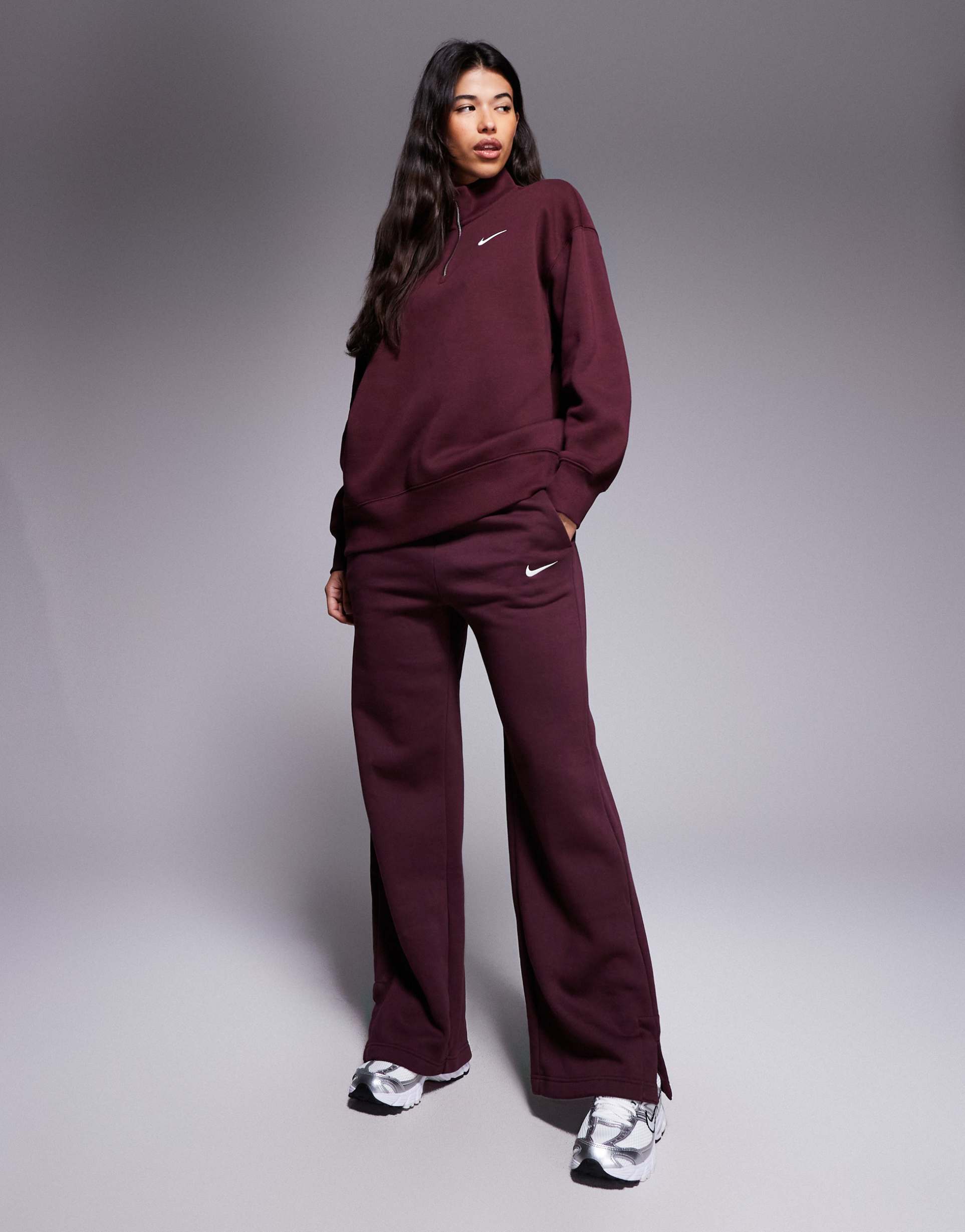 nike phoenix fleece high rise wide leg sweatpants in burgundy