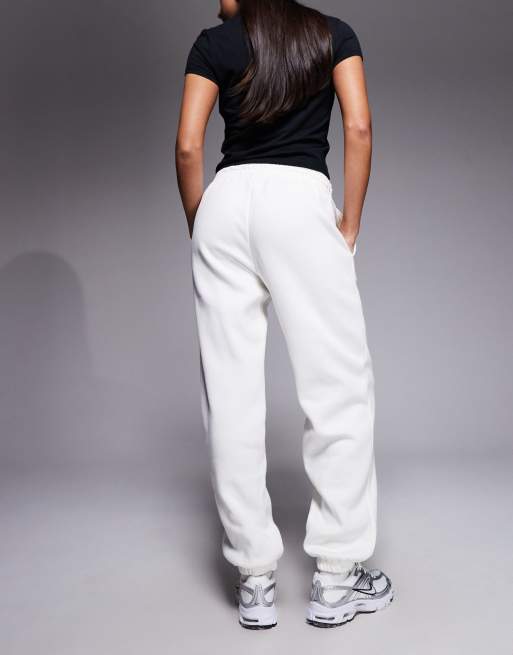 Nike Phoenix Fleece high waist oversized cuffed joggers in cream, 2 of 5
