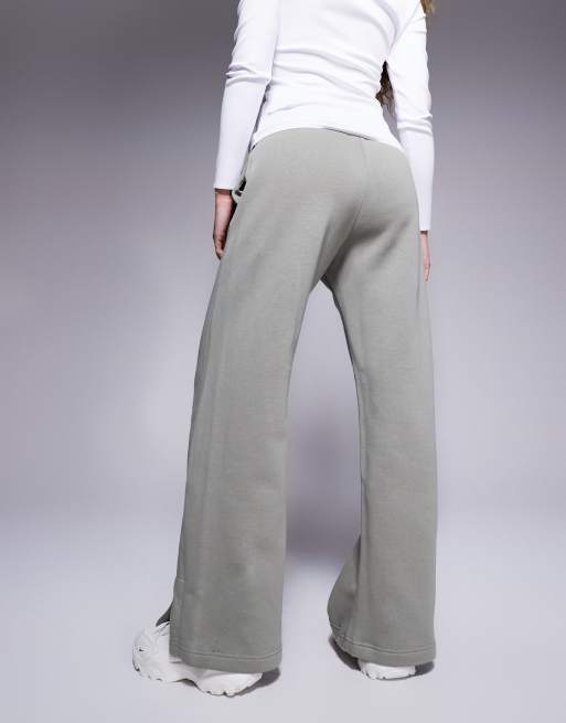 Nike Phoenix Fleece high-waisted wide leg sweatpants in