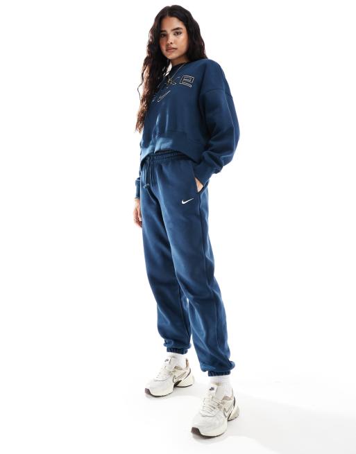 Nike – Phoenix Fleece – Jogginghose in Marineblau ASOS
