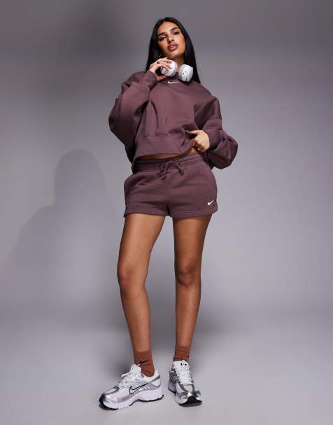 Nike - Phoenix Fleece - Mørklilla 2-tommers shorts med mellemhøj talje - view 1