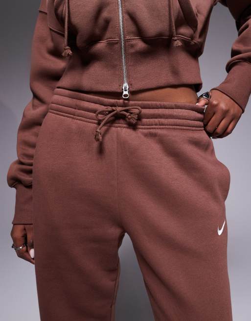 Nike Phoenix Fleece open hem sweatpants in brown, 4 of 5