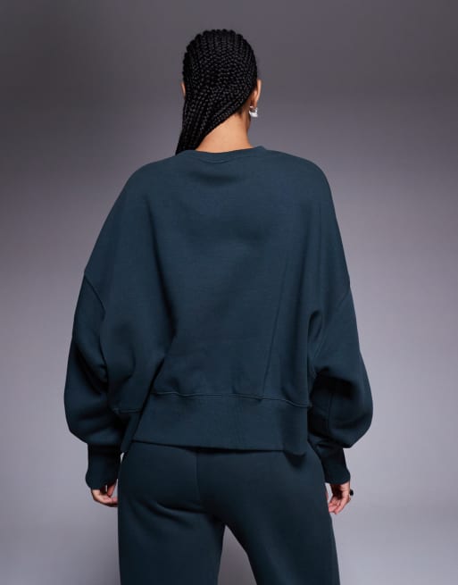 Nike Phoenix Fleece over-oversized sweatshirt in green, 4 of 4