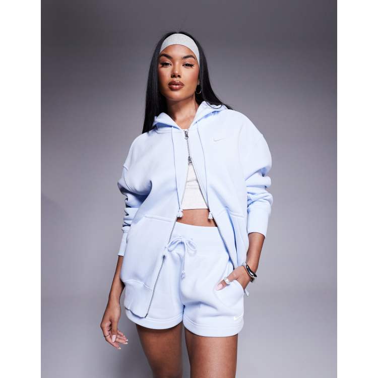 207466986-1-lightblue?$n_750w$