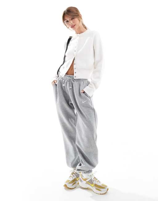 Nike - Phoenix - Fleece oversized joggingbroek met hoge taille en boorden in grijs, 2 van 5