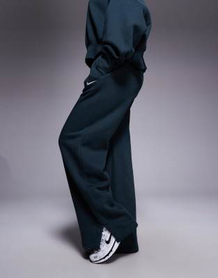 Nike Phoenix Fleece Oversized Sweatpants In Green