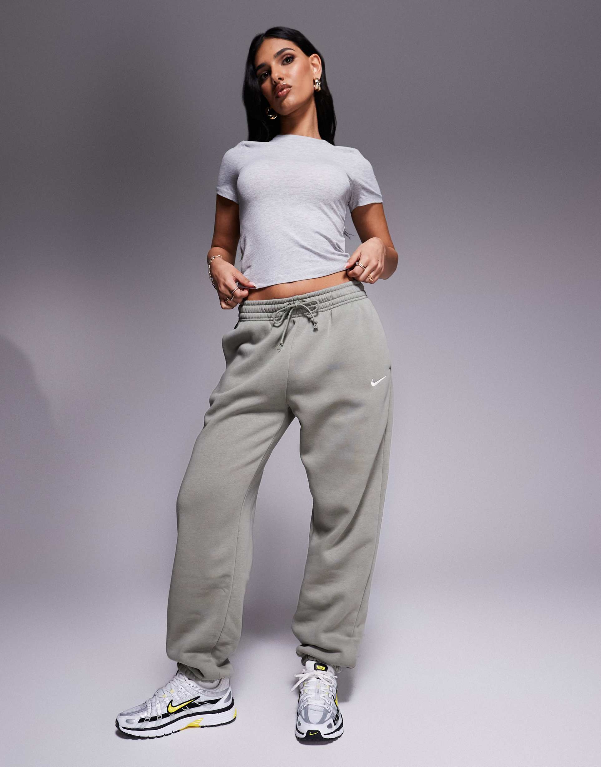 nike phoenix fleece oversized sweatpants in khaki