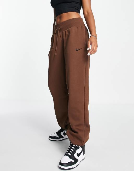 Nike Phoenix Fleece sweatpants in brown