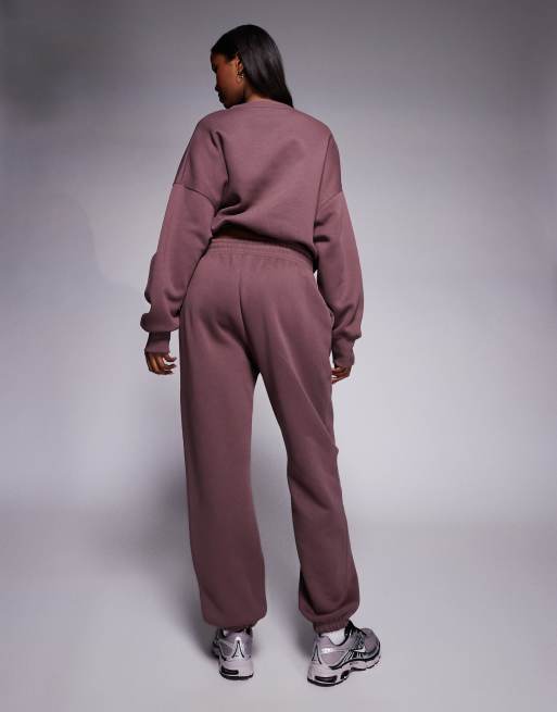 Nike Phoenix Fleece sweatpants in brown , 2 of 5