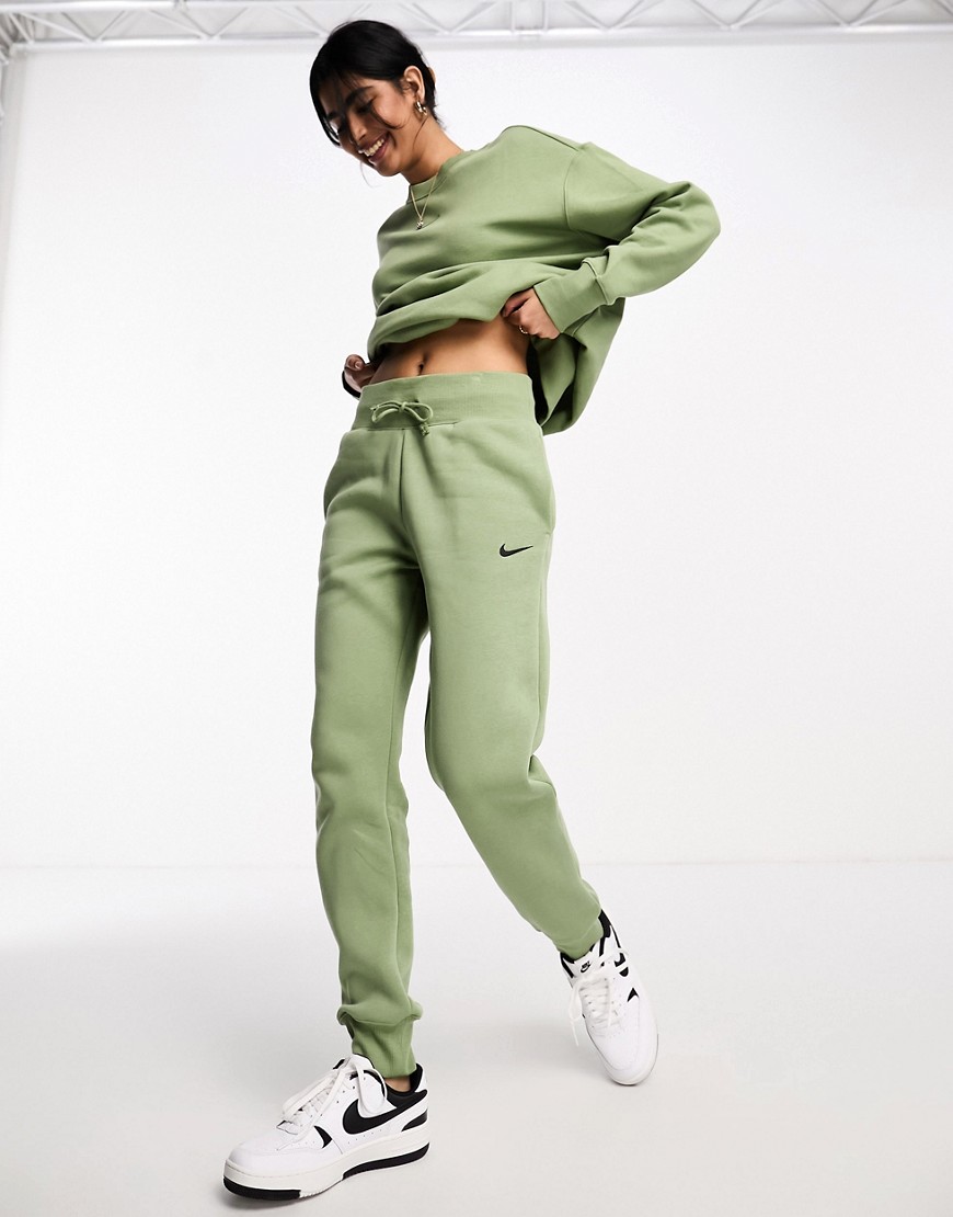 Nike Phoenix Fleece Sweatpants In Green