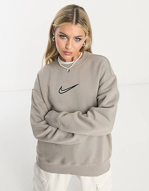 Kæledyr resident Woods Nike – Phoenix – Fleece-Sweatshirt in Mondfossil mit mittelgroßem  Swoosh-Logo | ASOS