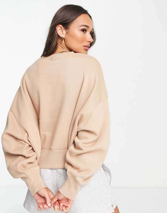 https://images.asos-media.com/products/nike-phoenix-fleece-sweatshirt-in-tan/202912126-2?$n_550w$&wid=550&fit=constrain