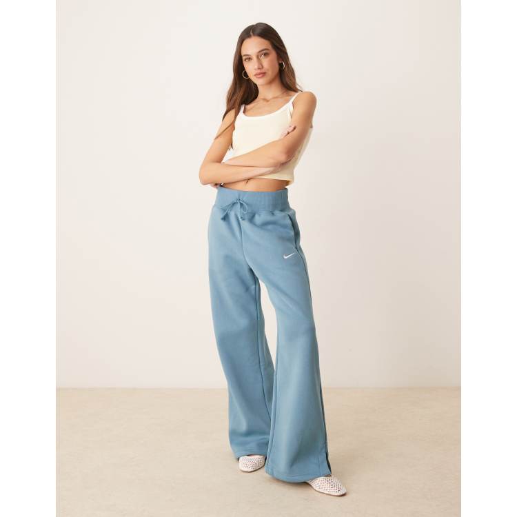 207467372-1-midblue?$n_750w$&