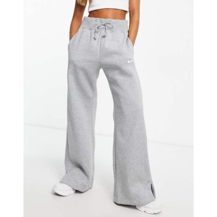 The North Face Straight Leg sweatpants in black Exclusive at ASOS -  ShopStyle Pants