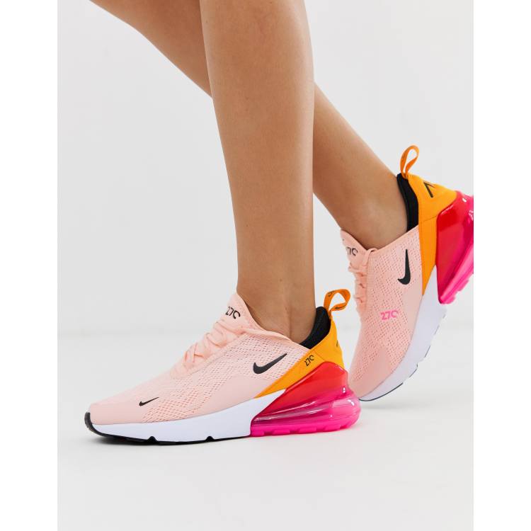 Найк с пяткой. Nike Pink Air Max 270 Trainers. Nike Air Max 270 розовые. Кроссовки найк АИР Макс 270. Найк АИР 270 женские розовые.