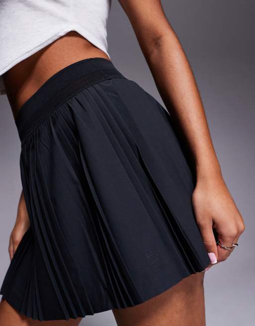 Nike pleated tennis skirt in black