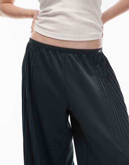 Nike pleated wide leg pants in dark green, 4 of 5