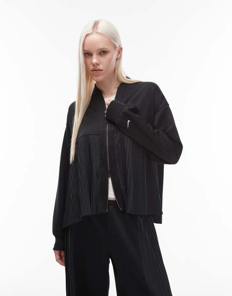 Nike – Plissierte Harrington-Jacke in Schwarz - view 1