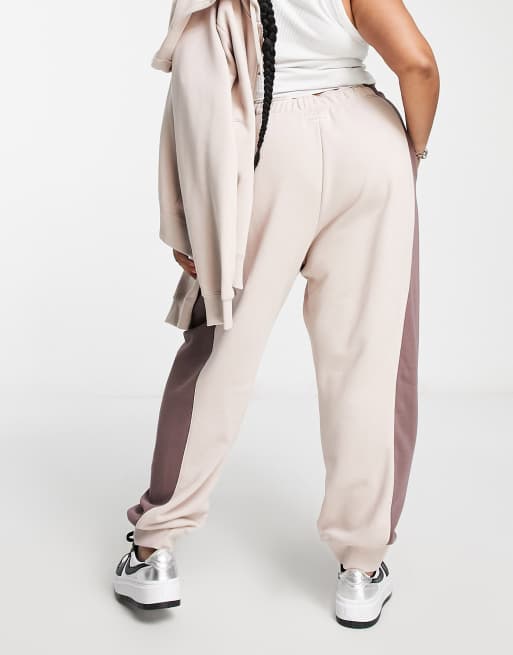 Nike Plus Air Pantalon de jogging en polaire Taupe