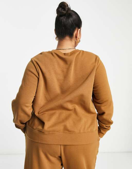 Nike – Plus Club – Brun sweatshirt i fleece material, 2 av 4