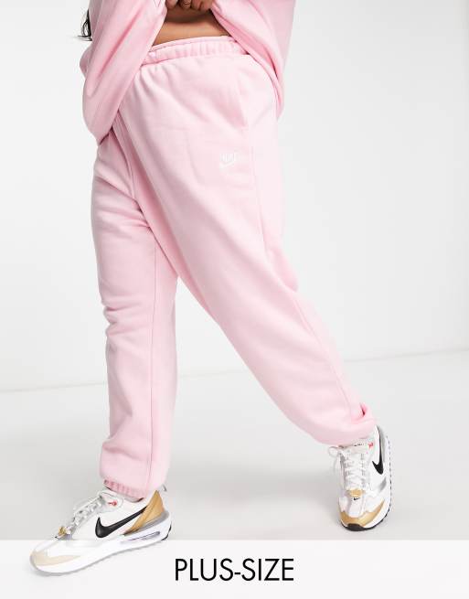 Nike - Plus Club - Fleece joggingbroek in zachtroze