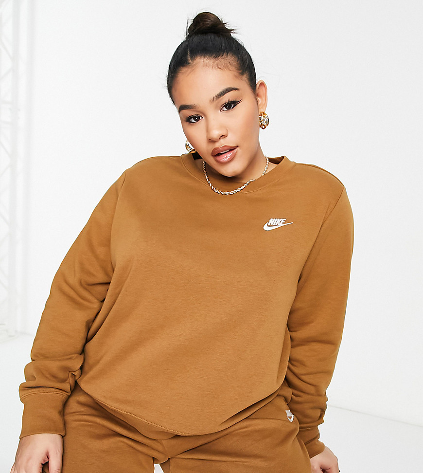 Nike Plus Club fleece sweatshirt in ale brown