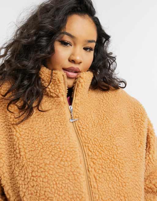 Nike sherpa fleece online crop