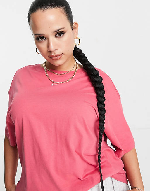 Women Nike Plus essential boyfriend t-shirt in archaeo pink with mini swoosh 