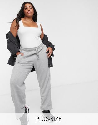 nike relaxed fit sweatpants