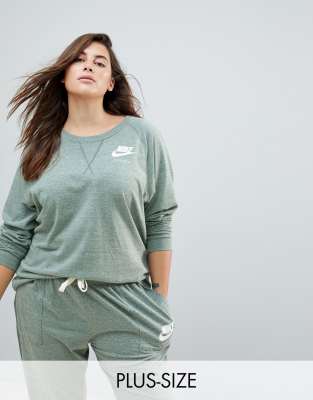 nike tracksuit plus size