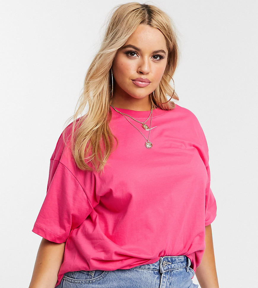 Nike Plus - Oversized T-shirt met Swoosh in het midden in roze