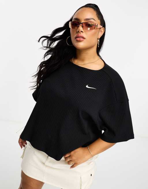 Nike Plus - T-shirt nera in jersey a coste