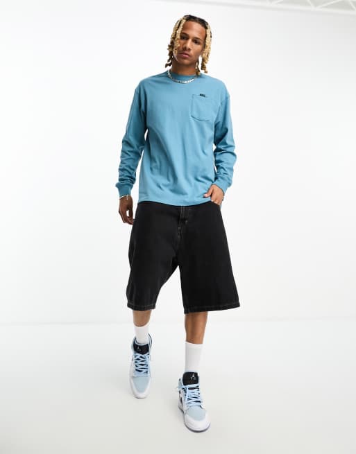 Nike best sale premium sweatshirt