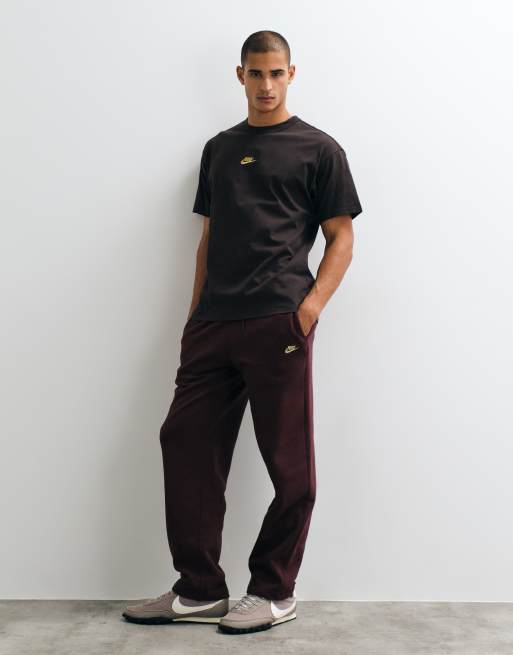 Nike Premium Essential t-shirt in brown, 2 of 5