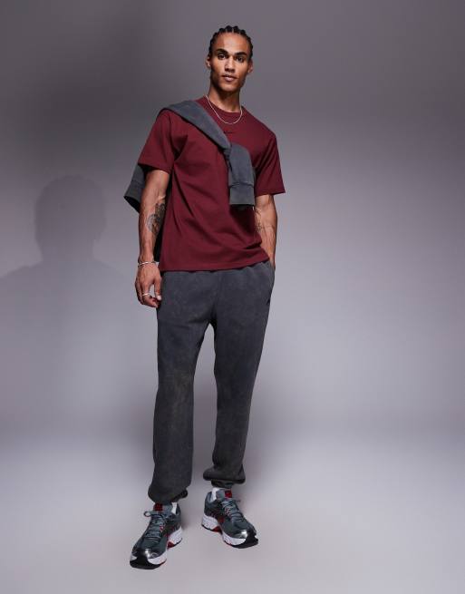 Nike – Premium Essentials – Bordowy T-shirt, 2 z 5