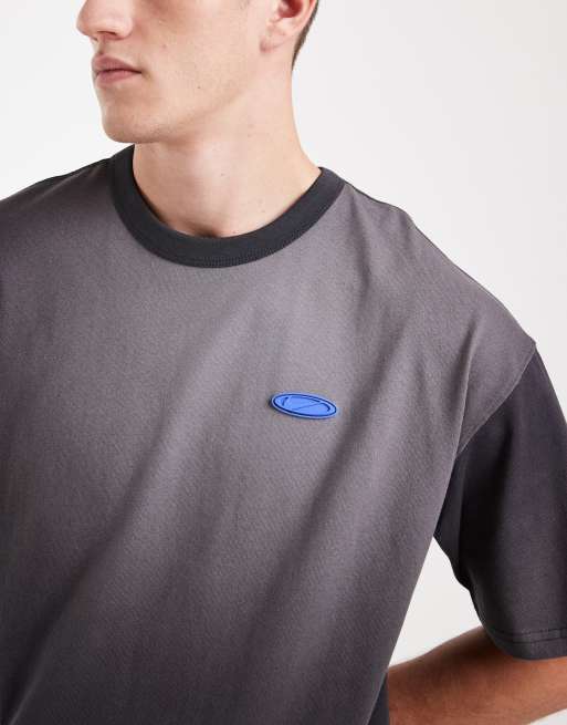 Nike – Premium Essentials – Gråtvättad t-shirt, 5 av 5