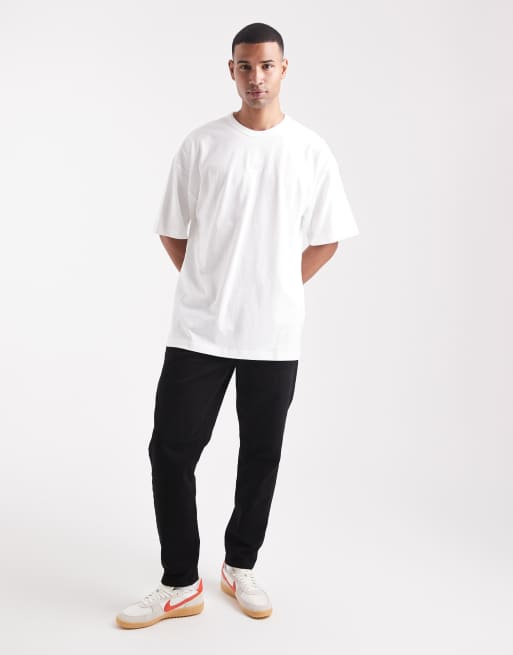 Nike premium essentials heavyweight oversized t-shirt in white, 2 of 5