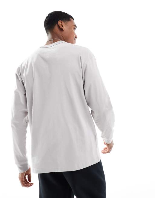 Nike – Premium Essentials – Langärmliges T-Shirt in Grau, 3 von 4