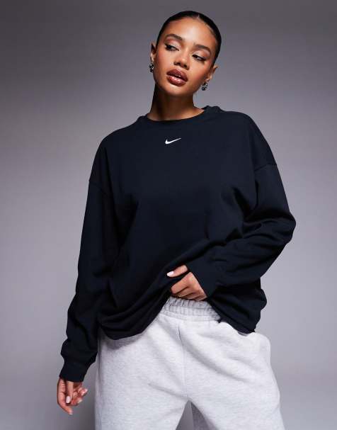 Nike Premium essentials long sleeve t-shirt in black - view 1