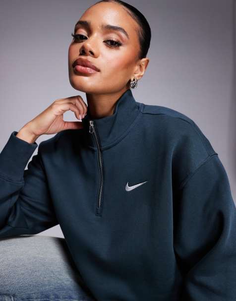 Nike Premium Essentials long sleeve t-shirt in dark green - view 1