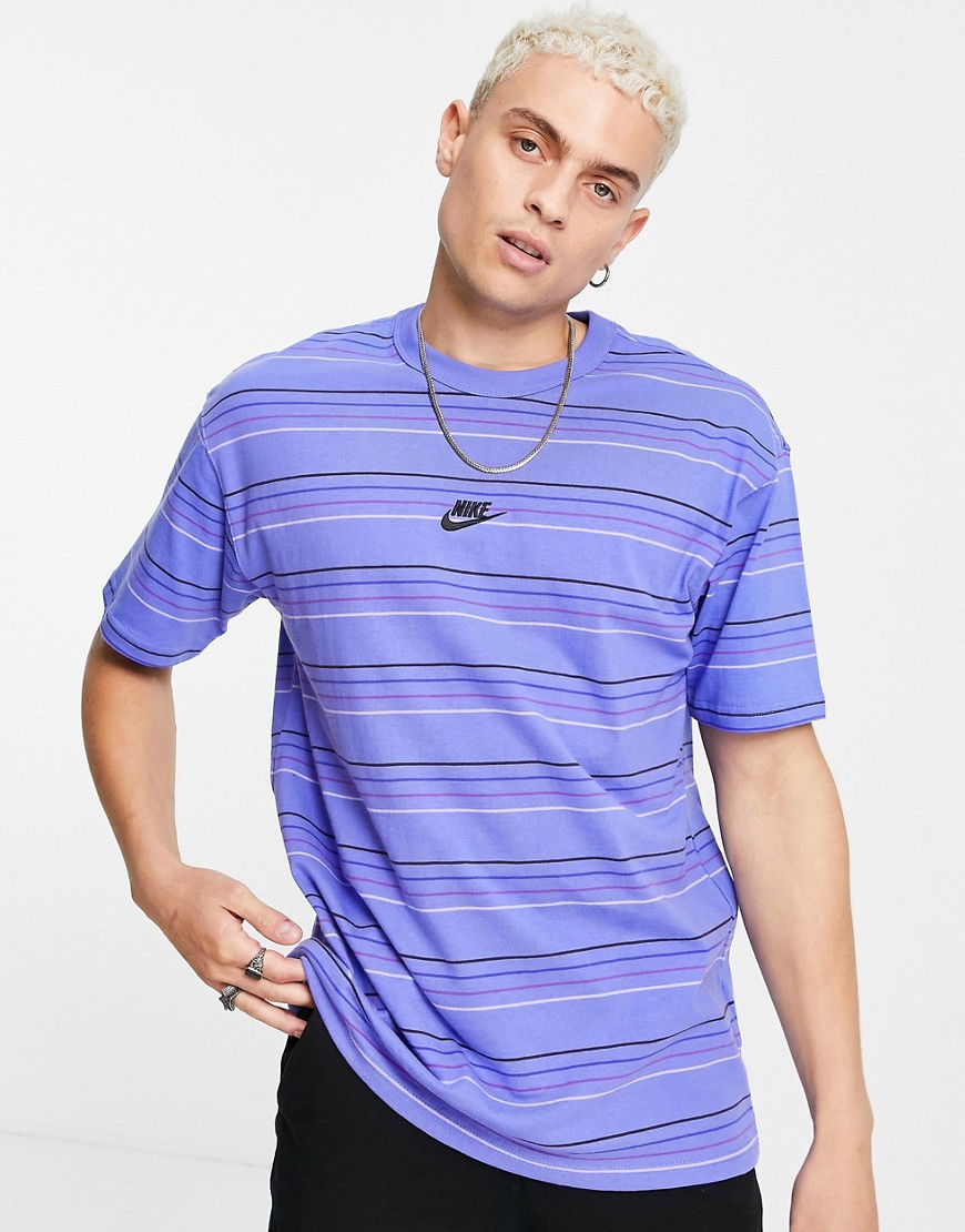 Nike - Premium - Essentials - Oversized gestreept T-shirt in blauw