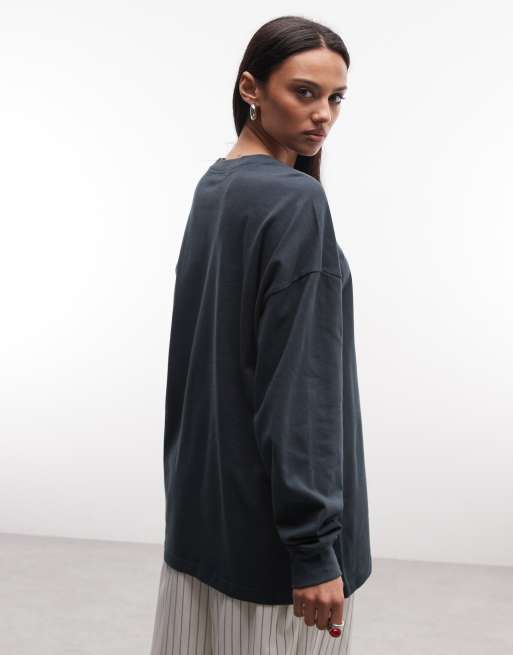 Nike Premium Essentials oversized long sleeve T-shirt in dark green, 4 of 4