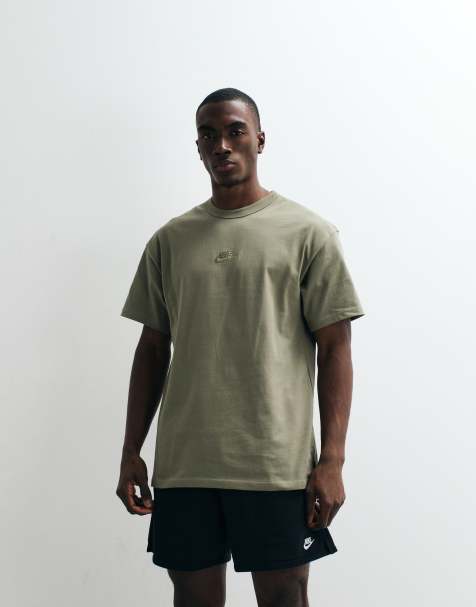 Nike Premium Essentials oversized t-shirt i ljus khaki - view 1