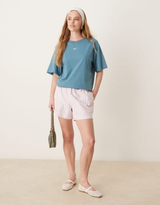 Nike Premium Essentials Oversized T-shirt In Blue