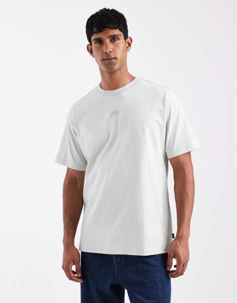 Nike - Premium Essentials - T-shirt - Gris clair - view 1