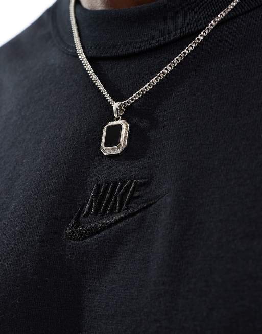 Nike Premium Essentials t-shirt in black, 3 of 4