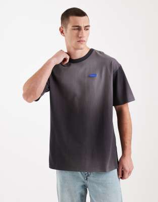 Premium Essentials - T-Shirt in verwaschenem Grau Grau 2XL